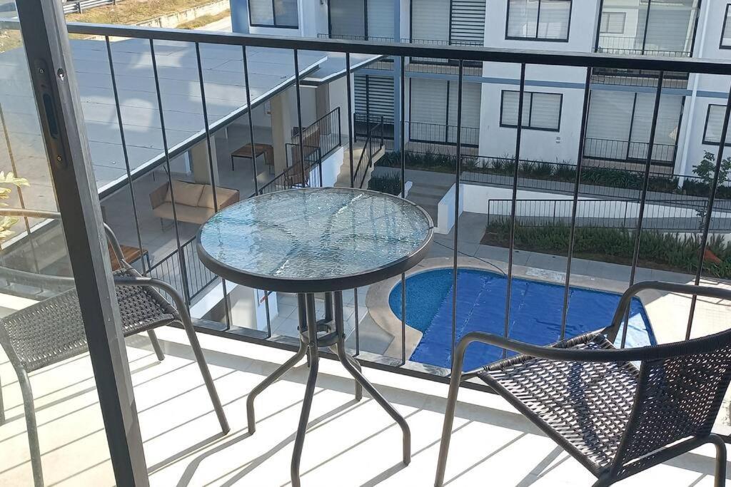 ספופן Confortable Depto Con Alberca מראה חיצוני תמונה